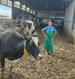 AGROISLAS FELICITA A NUESTRO ALUMNO HIPÓLITO POR ESTA NUEVA ETAPA EN SU VIDA PROFESIONAL